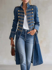 Lang, taljeret vintage-denimfrakke i officersstil med guldfarvede knapper