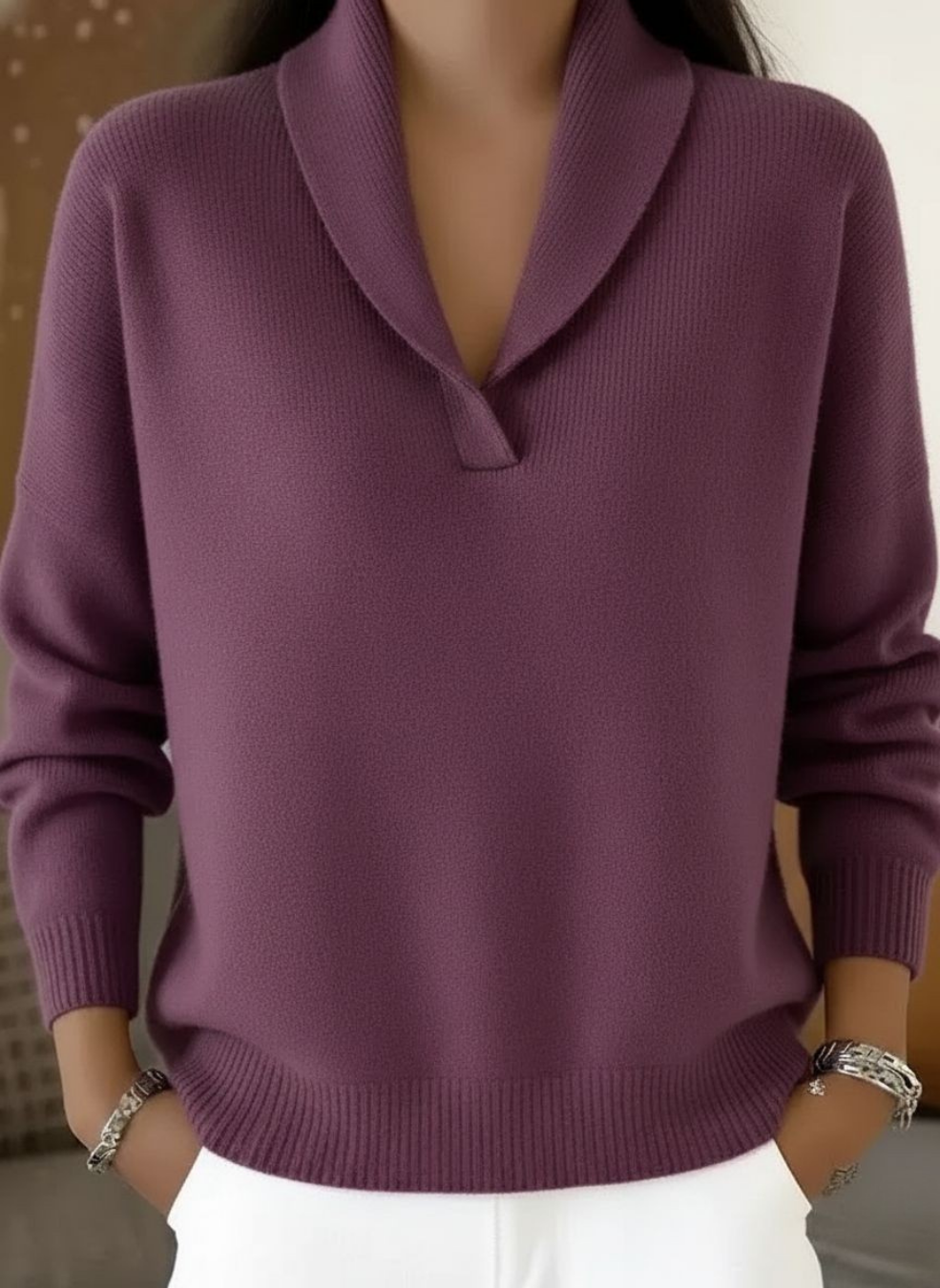 Antonine™ | Pullover med V-udskæring